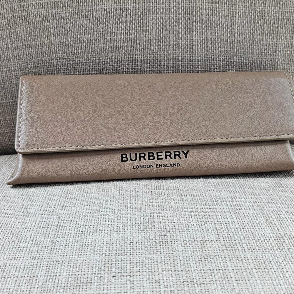 Burberry London England Glasses Case Semi Hard Case Brown Leather Triangle Case - Picture 13 of 13